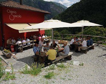 Mittagessen in Linesco