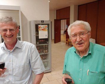 20210701_220236_HDR Alois, das neue Vorstandsmitglied, und Philipp